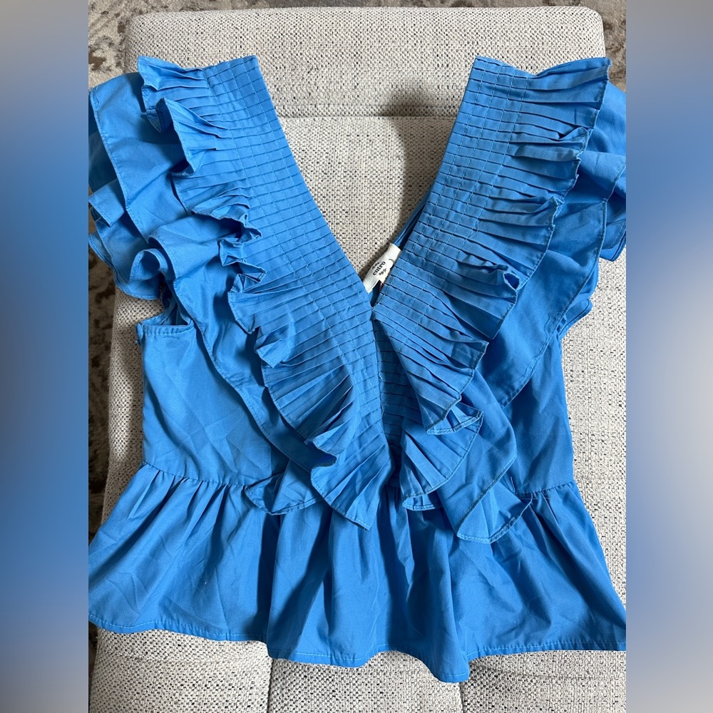 Cute dress top